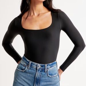 Abercrombie and Fitch Soft Matte Seamless Long-Sleeve Squareneck Bodysuit